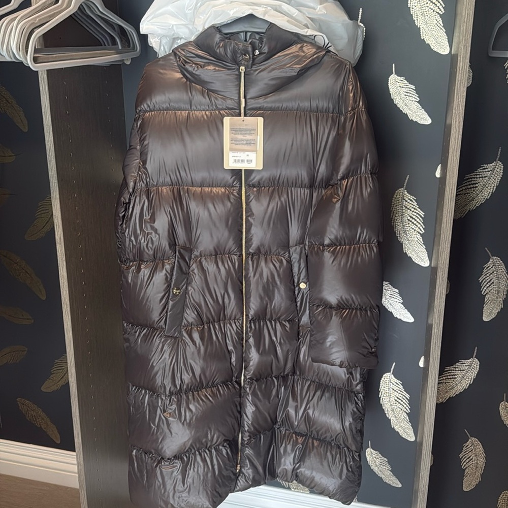 Herno women’s winter puffer with hood size 50
